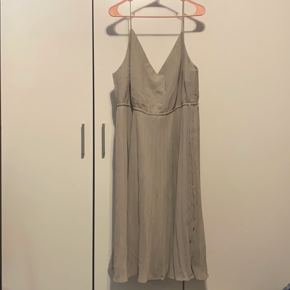Mauve Chiffon Midi Dress
